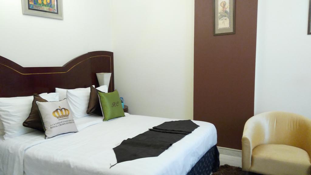 Royal Crown Suites Sharjah Esterno foto