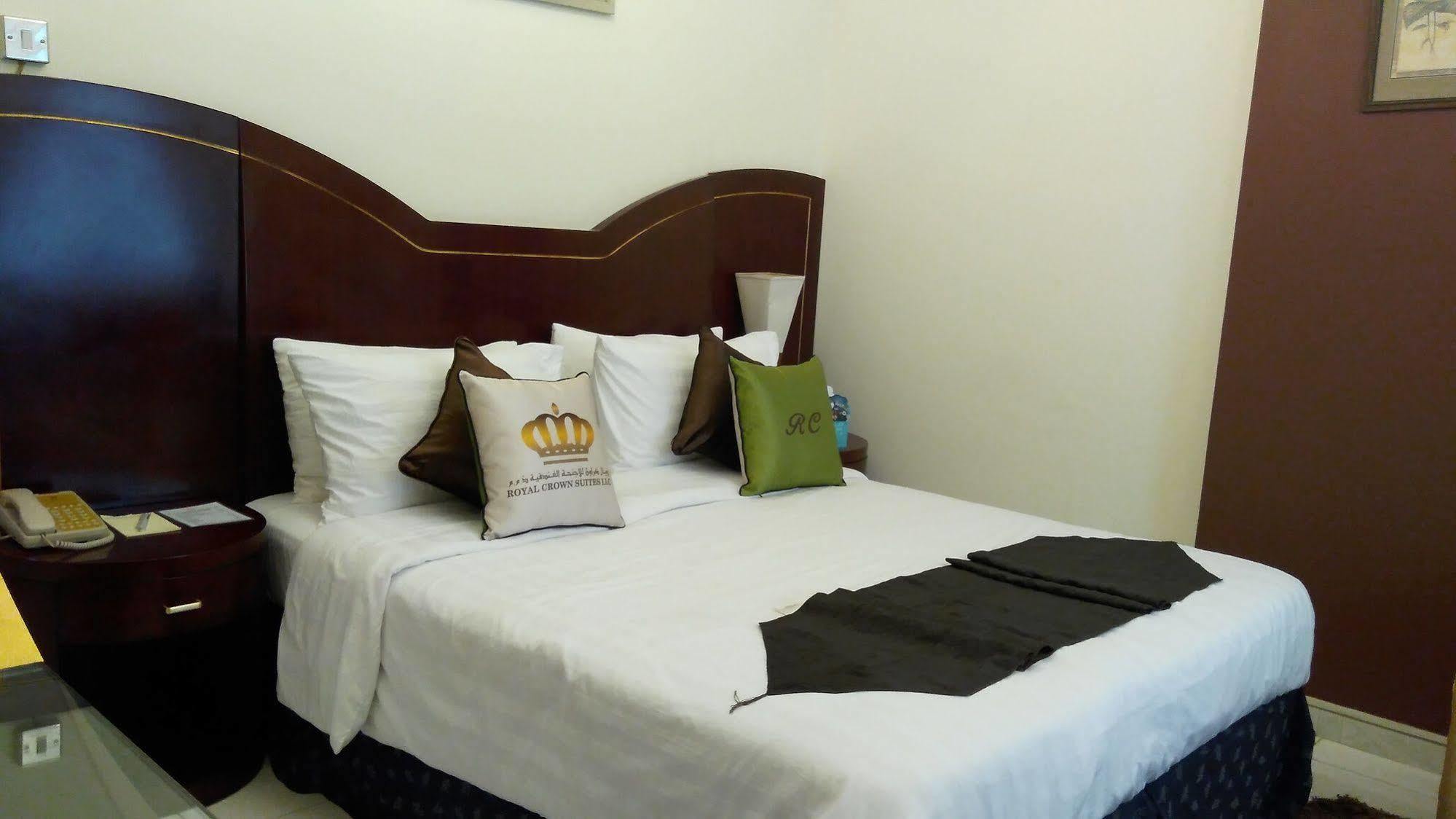 Royal Crown Suites Sharjah Esterno foto